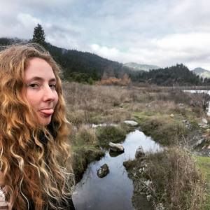 Meet your Posher, Katelyn